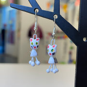 Boucles d'oreilles en argile "petits chats blancs"