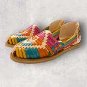 Huaraches (artisan footwear) Amalia model