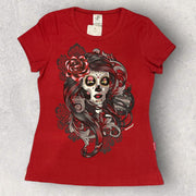 “Chicana” color rojo camiseta con diseño mexicano Karani Art