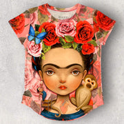 Camiseta Frida fondo rosas rojas