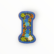 Letter “I” with magnet Wixárika art (Huichol) small